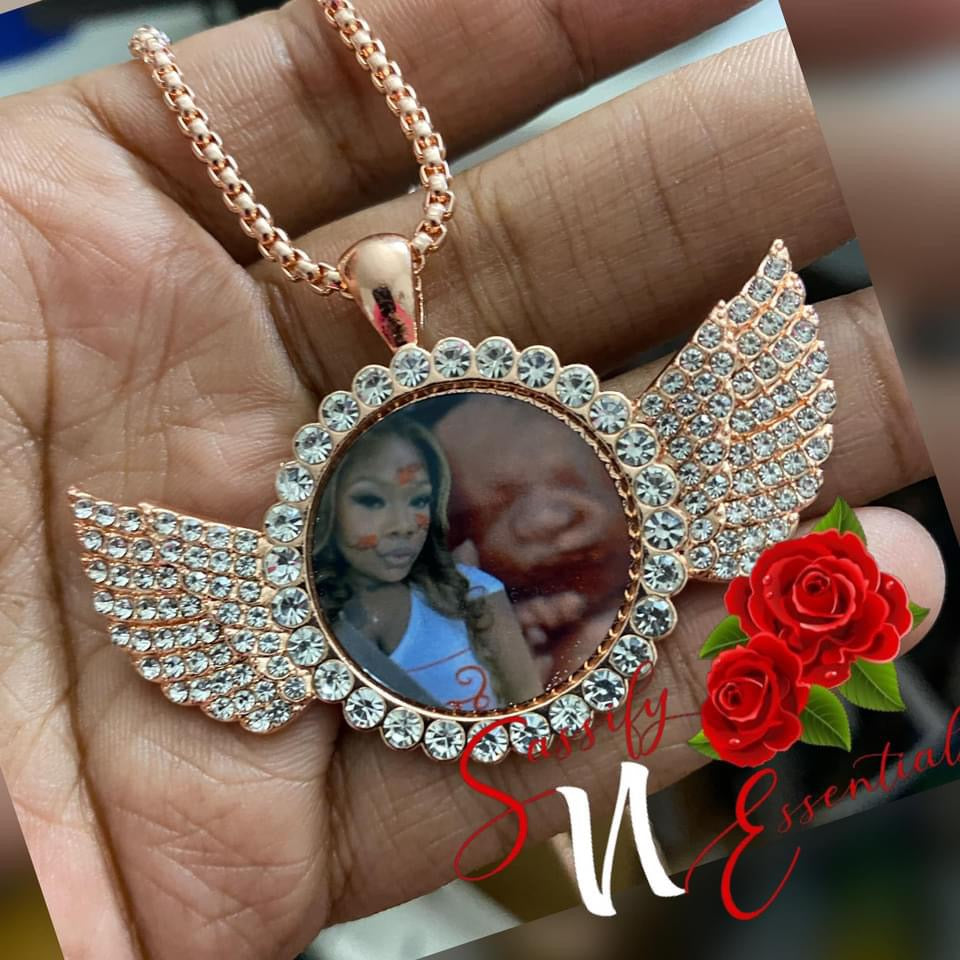 Wing Pendant Picture Necklace